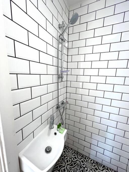 דירות בורנמות' Flat 12, 10 St John'S Road מראה חיצוני תמונה